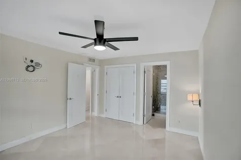 2201 Brickell Avenue Miami FL 33129
