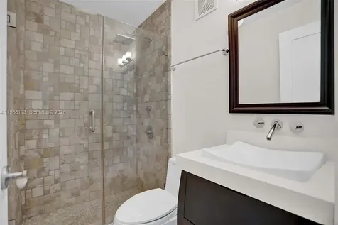 2201 Brickell Avenue Miami FL 33129