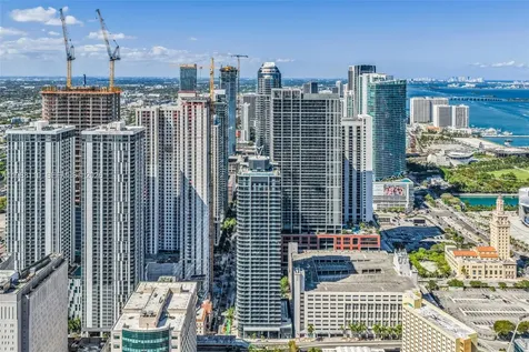 121 NE 5th Street Miami FL 33132