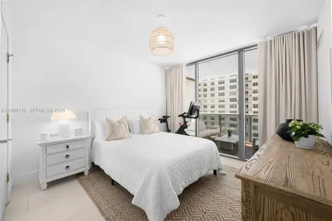 5875 Collins Avenue Miami Beach FL 33140