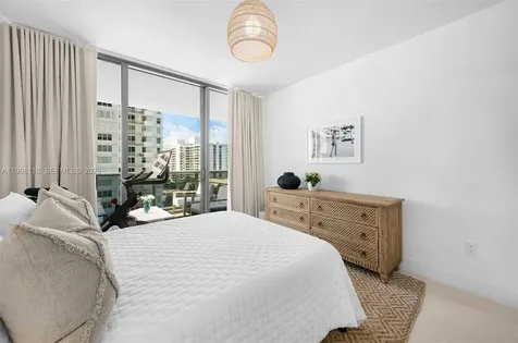 5875 Collins Avenue Miami Beach FL 33140