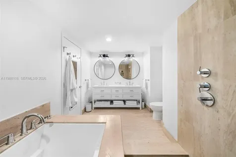 5875 Collins Avenue Miami Beach FL 33140