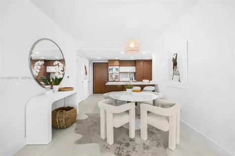 5875 Collins Avenue Miami Beach FL 33140