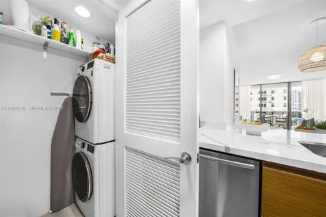 5875 Collins Avenue Miami Beach FL 33140
