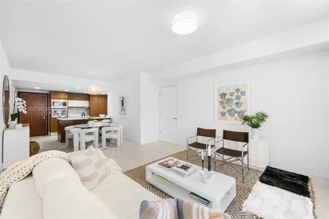 5875 Collins Avenue Miami Beach FL 33140