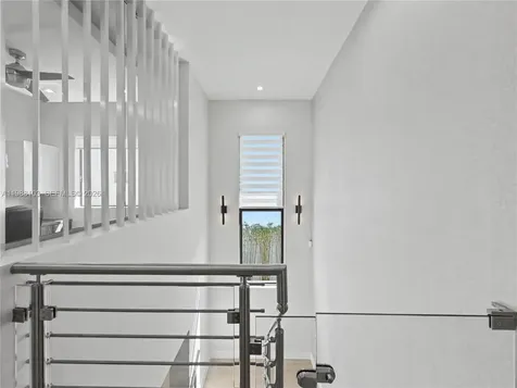 8222 NW 51 Terrace Doral FL 33166