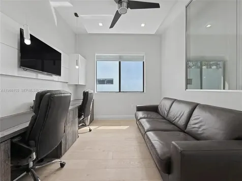 8222 NW 51 Terrace Doral FL 33166