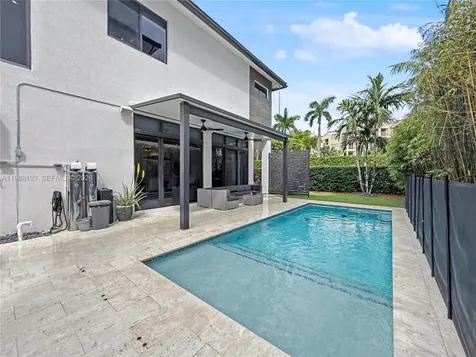 8222 NW 51 Terrace Doral FL 33166