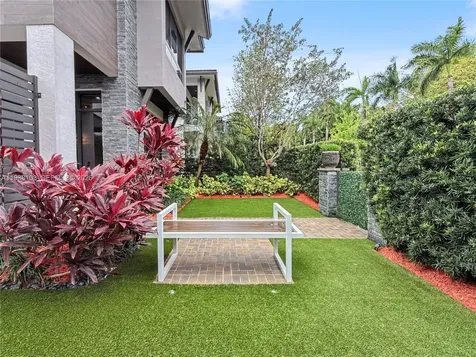 8222 NW 51 Terrace Doral FL 33166