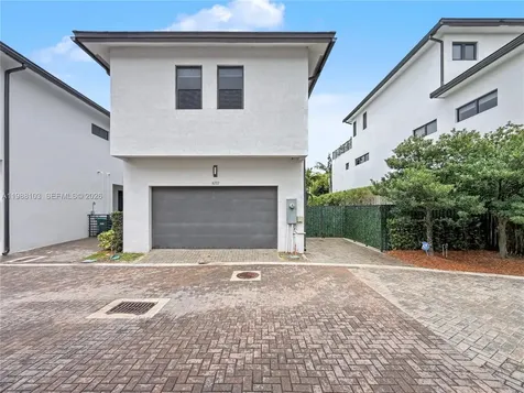 8222 NW 51 Terrace Doral FL 33166