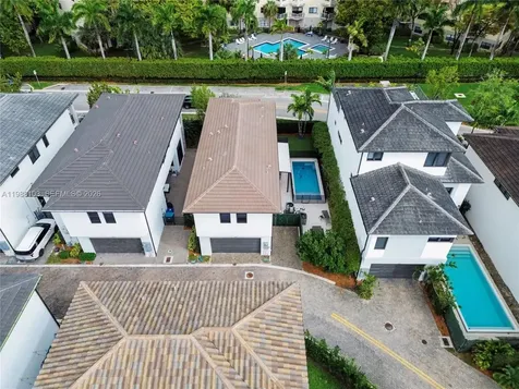 8222 NW 51 Terrace Doral FL 33166
