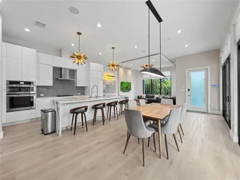 8222 NW 51 Terrace Doral FL 33166