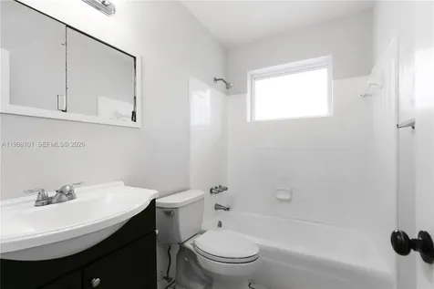 1511 NW 85th Way Pembroke Pines FL 33024