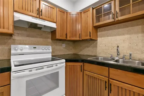 1511 NW 85th Way Pembroke Pines FL 33024
