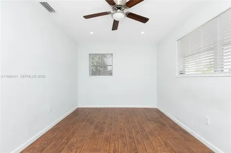 1511 NW 85th Way Pembroke Pines FL 33024