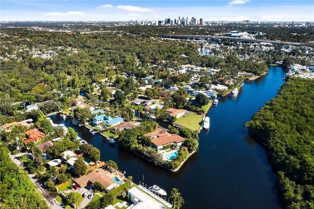 2810 Riverland Road Fort Lauderdale FL 33312