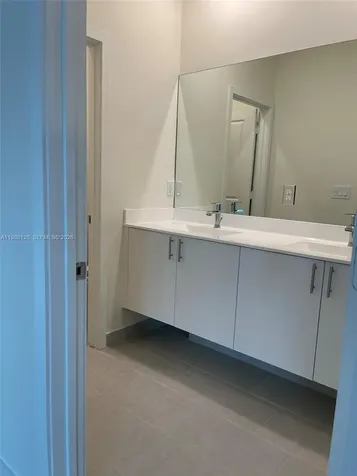 4227 NW 83rd Avenue Doral FL 33166