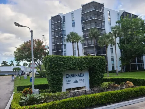 3475 N Country Club Drive Aventura FL 33180