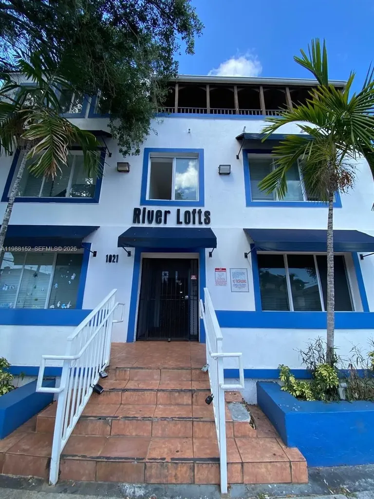 1021 NW 3rd Street Miami FL 33128
