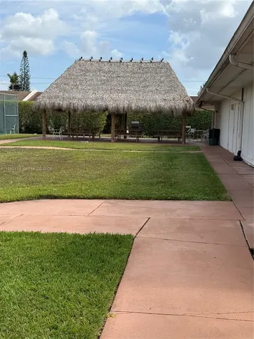 5130 Las Verdes Circle Delray Beach FL 33484