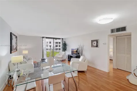 2625 Collins Avenue Miami Beach FL 33140