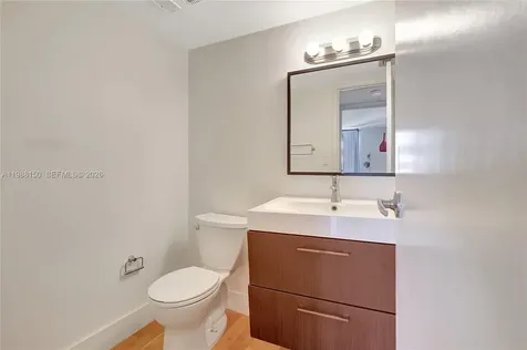2625 Collins Avenue Miami Beach FL 33140