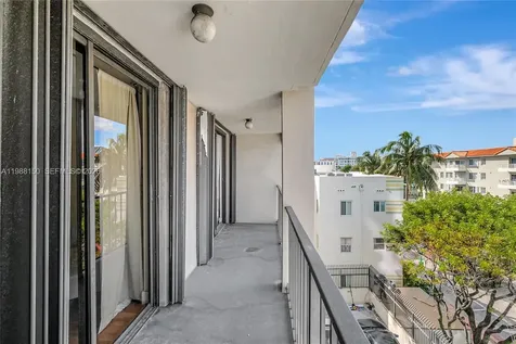 2625 Collins Avenue Miami Beach FL 33140