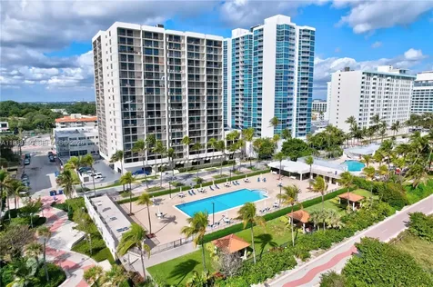 2625 Collins Avenue Miami Beach FL 33140