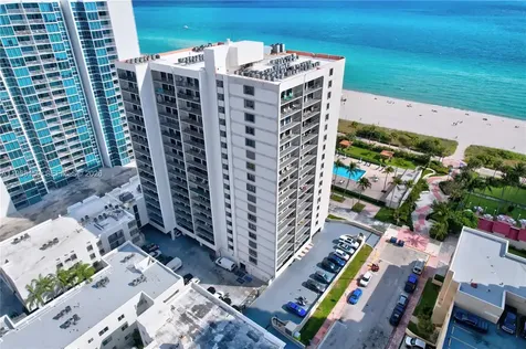 2625 Collins Avenue Miami Beach FL 33140