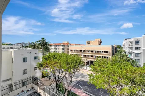 2625 Collins Avenue Miami Beach FL 33140