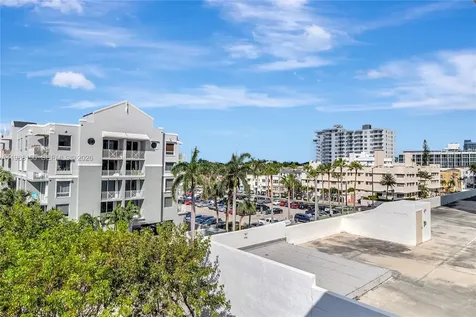 2625 Collins Avenue Miami Beach FL 33140