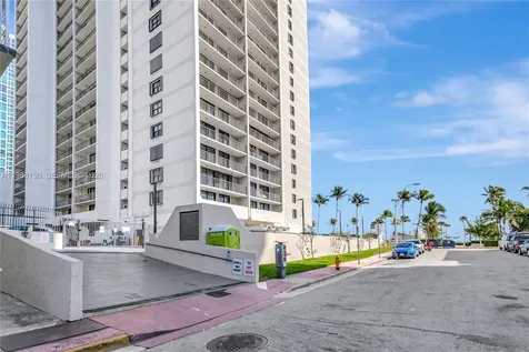 2625 Collins Avenue Miami Beach FL 33140