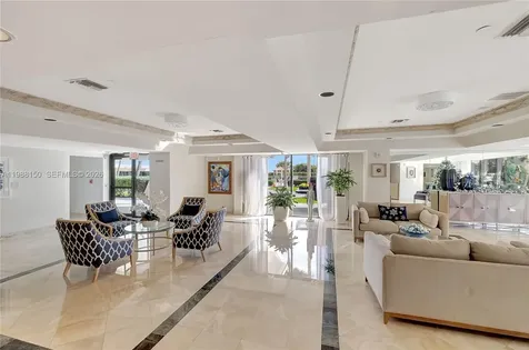 2625 Collins Avenue Miami Beach FL 33140