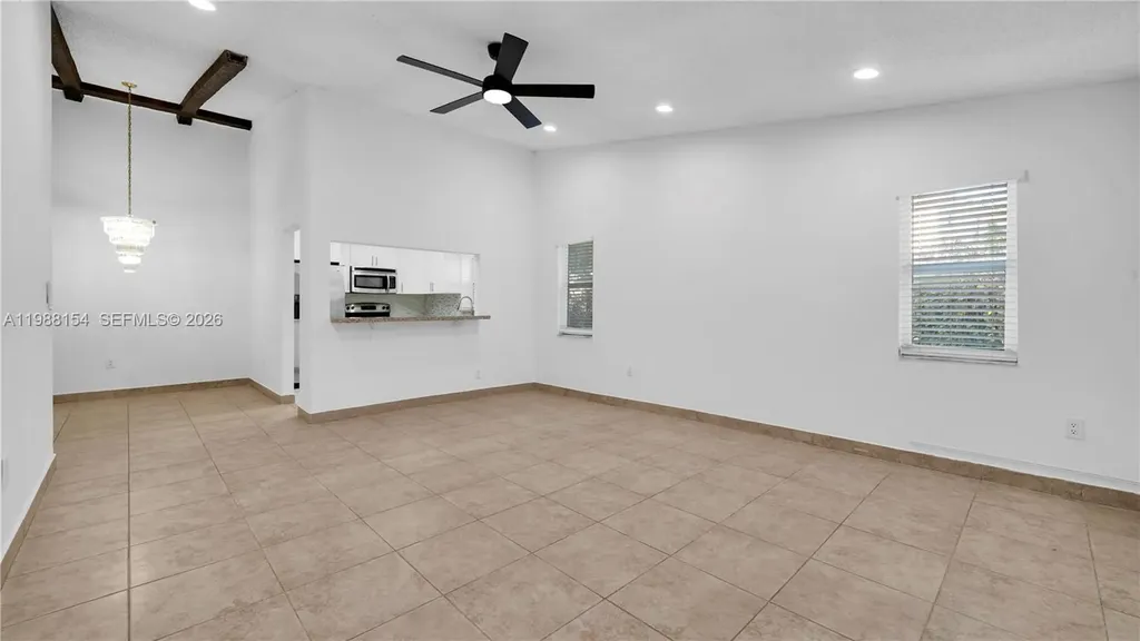 10575 La Placida Drive Coral Springs FL 33065
