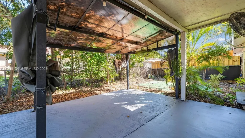 10575 La Placida Drive Coral Springs FL 33065