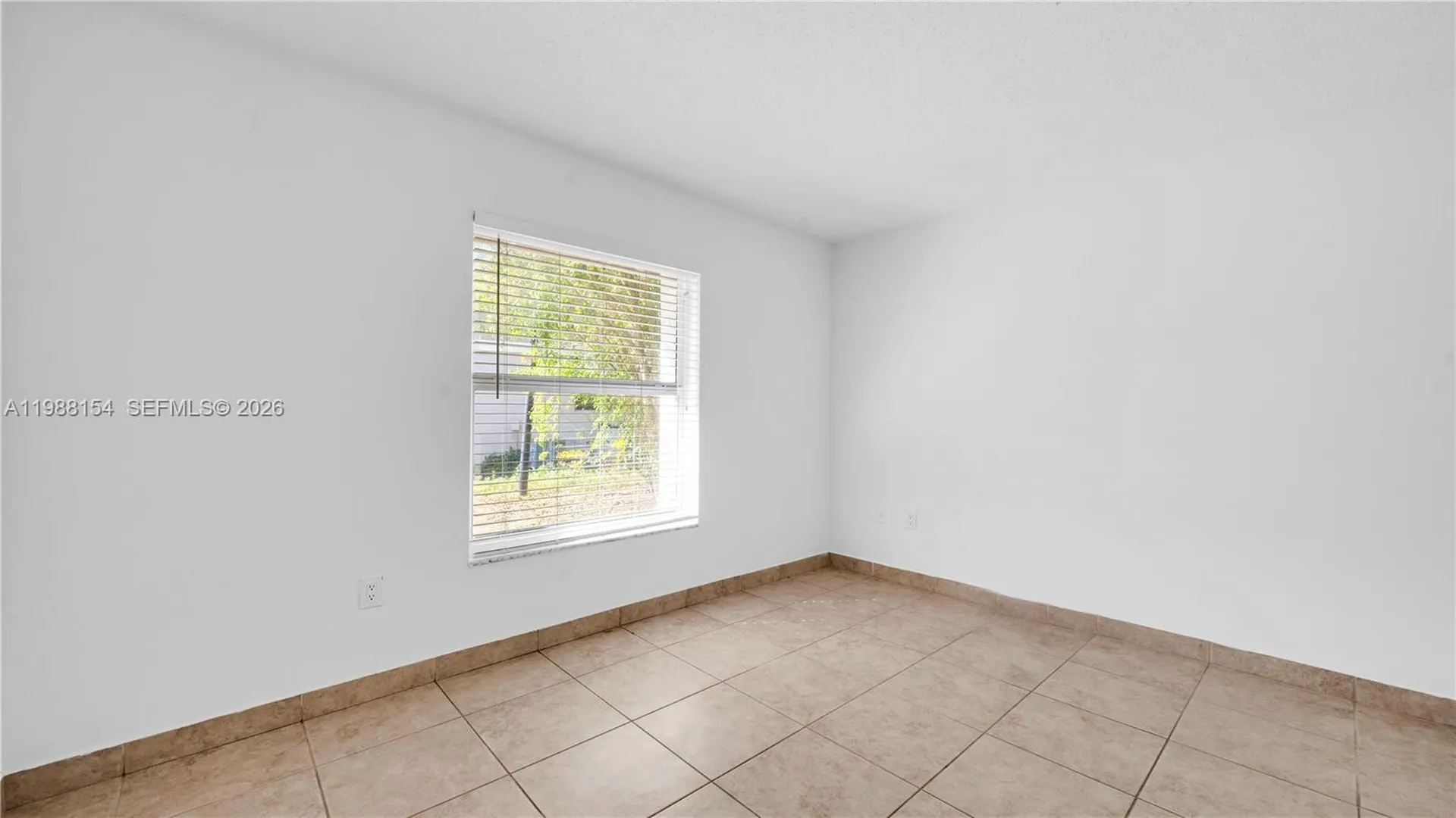 10575 La Placida Drive Coral Springs FL 33065