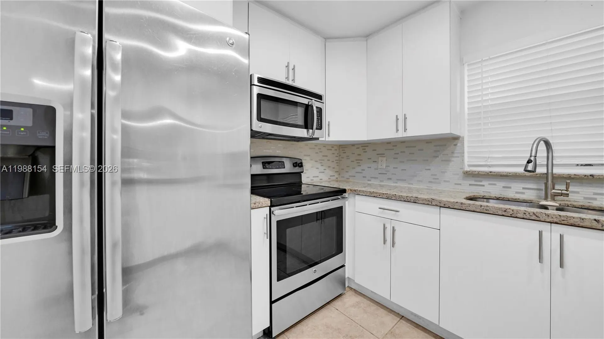 10575 La Placida Drive Coral Springs FL 33065