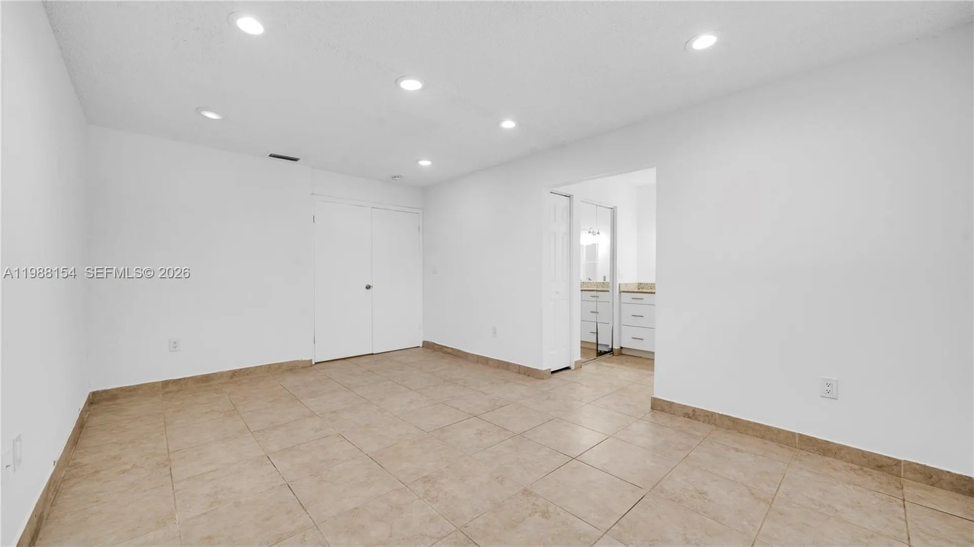 10575 La Placida Drive Coral Springs FL 33065
