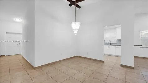 10575 La Placida Drive Coral Springs FL 33065