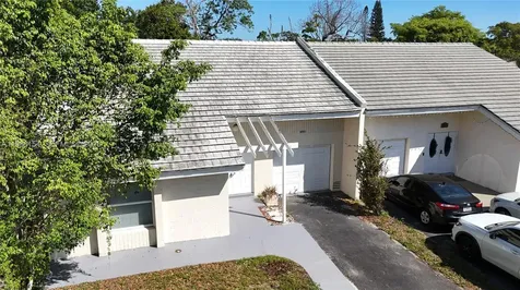 10575 La Placida Drive Coral Springs FL 33065