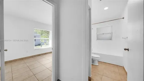 10575 La Placida Drive Coral Springs FL 33065