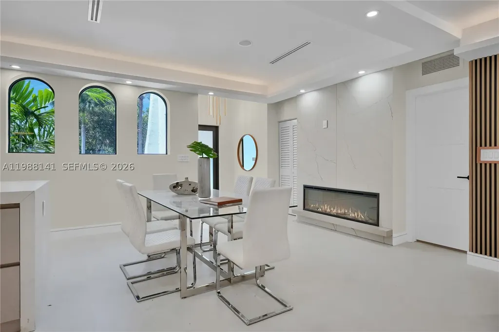 1108 Harrison Street Hollywood FL 33019