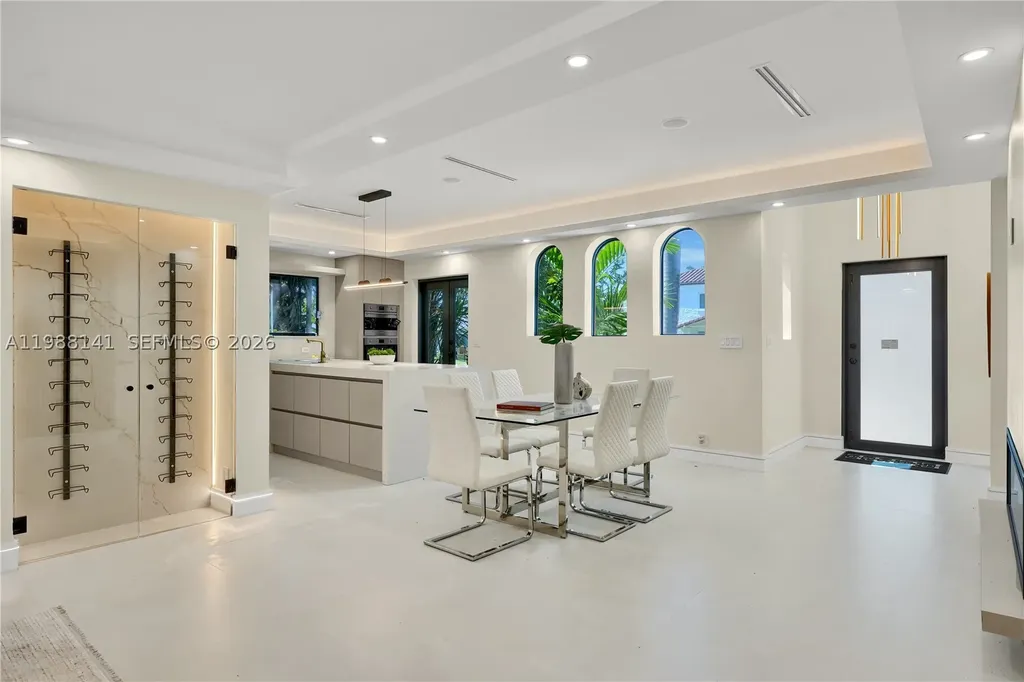 1108 Harrison Street Hollywood FL 33019