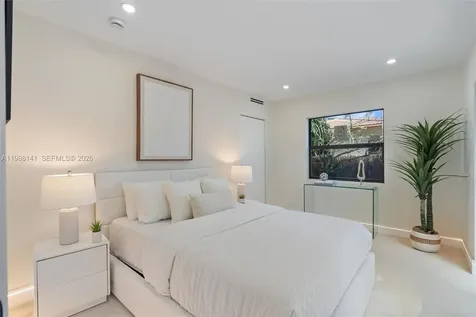 1108 Harrison Street Hollywood FL 33019
