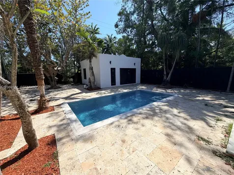 1108 Harrison Street Hollywood FL 33019
