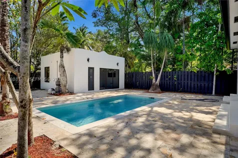 1108 Harrison Street Hollywood FL 33019