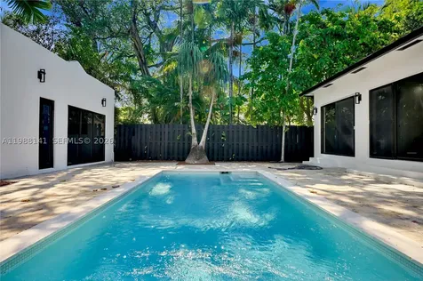 1108 Harrison Street Hollywood FL 33019