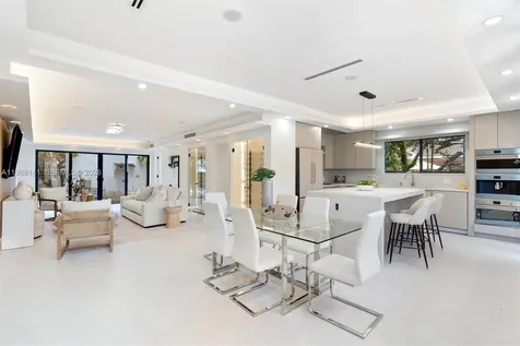 1108 Harrison Street Hollywood FL 33019