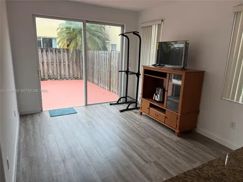 14956 SW 8th Lane Miami FL 33194