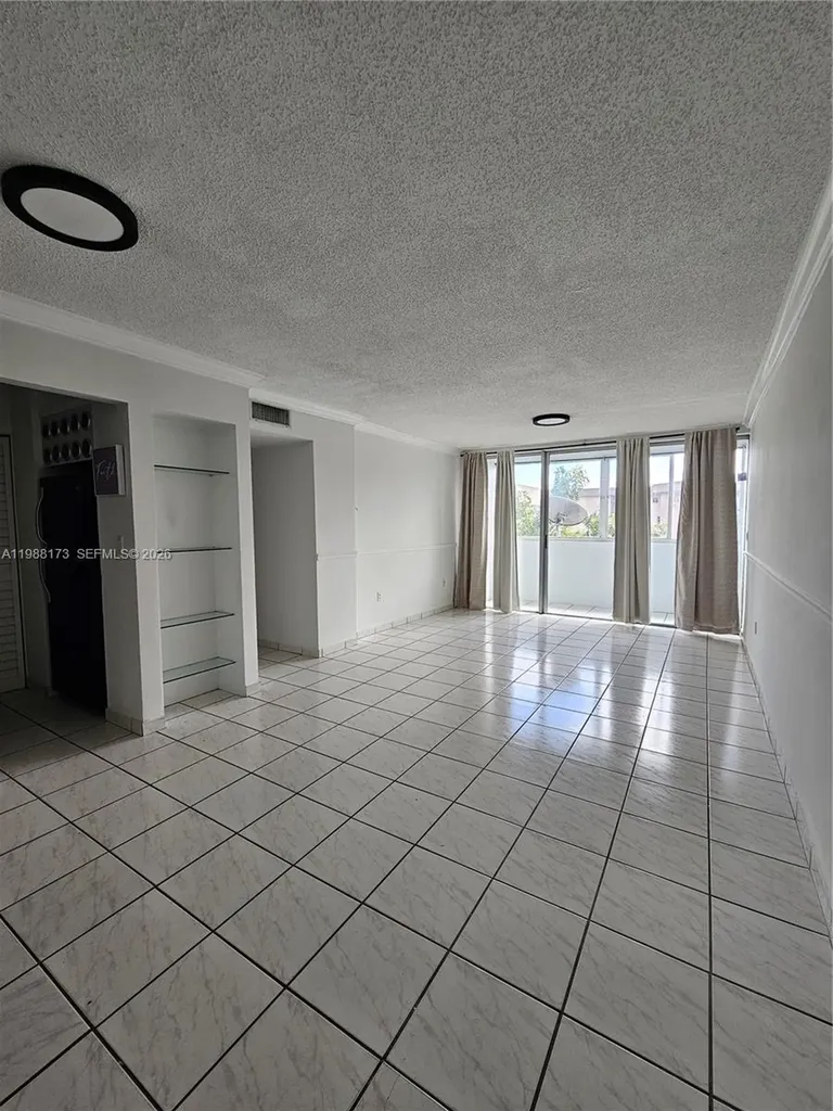840 NW 87th Avenue Miami FL 33172